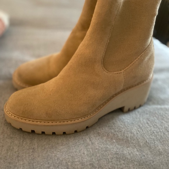 MIA Lug Sole Suede Tan Ankle Boots - Picture 4 of 7